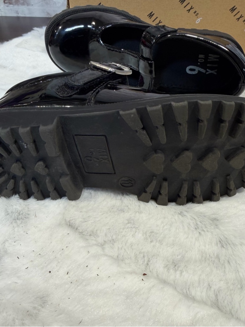 Black Patent Leather Mary Jane Lug Sole Shoes size 11 - Picture 6 of 6
